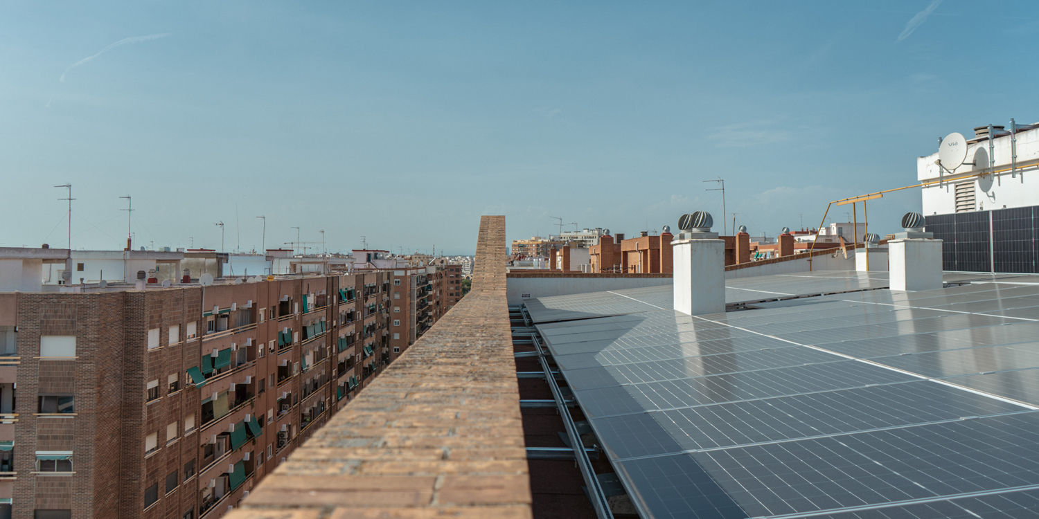 Imagen de portada del curso Jornada Introducción a la Energía Fotovoltaica. Oficina de l'Energia de l'Ajuntament de València